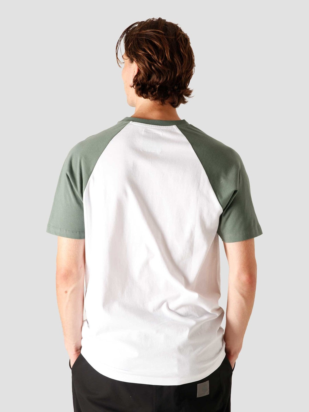 QB07 Patch Logo Baseball T-shirt Light Olive/White